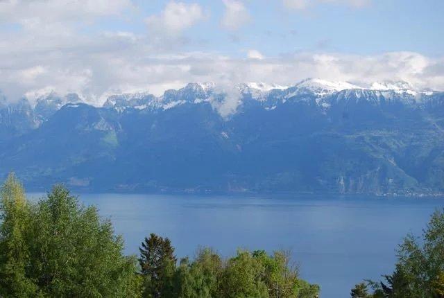 In vendita   Svizzera - 
cChic-immoHub Il vostro portale immobiliare