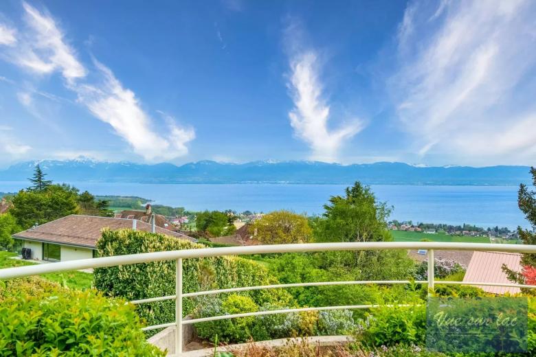 Haus zu verkaufen in Bougy-Villars - Große Villa, teilbar in 2 Duplex, Innenpool, Seeblick - Smart Propylaia (111)