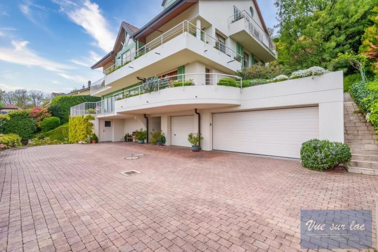 Haus zu verkaufen in Bougy-Villars - Große Villa, teilbar in 2 Duplex, Innenpool, Seeblick - Smart Propylaia (141)