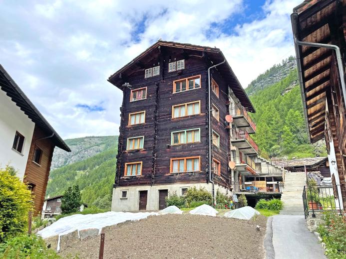 In vendita Appartamento Saas-Balen Svizzera - collaborazione con il portale immobiliare Smart-Propylaia