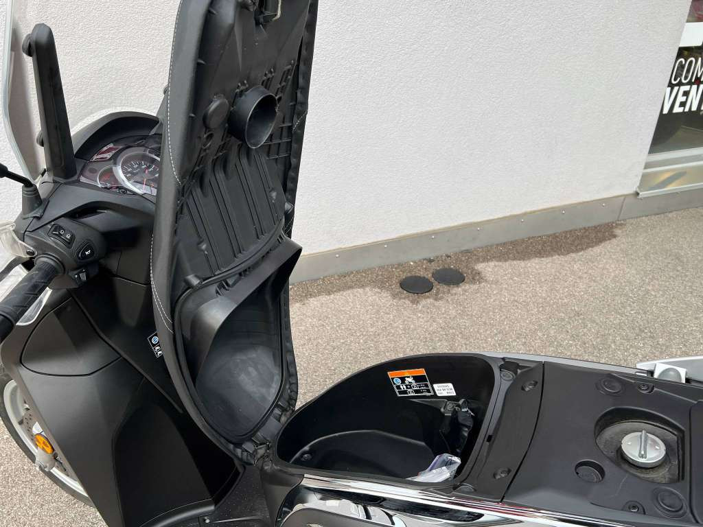 Honda SH 300 in vendita - HONDA SH 300 A Gris mat - Smart Propylaia (9)