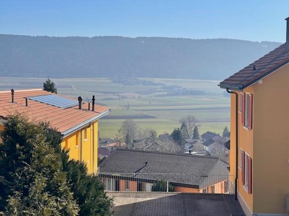 Haus zu verkaufen in Chézard-St-Martin (2)