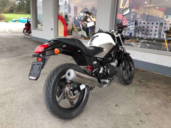 Honda VTR 250 zu verkaufen - Smart Propylaia (2)