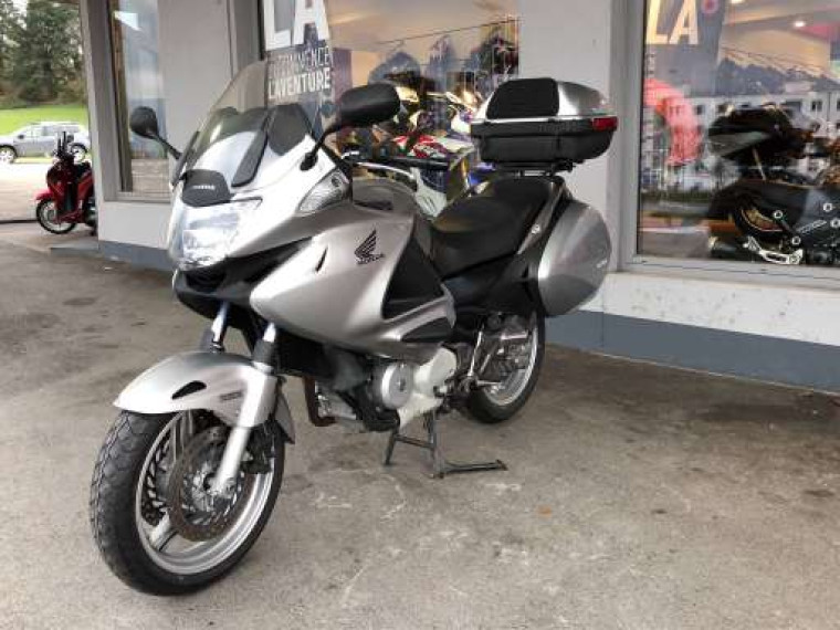 Honda Deauville NT700 for sale (4)