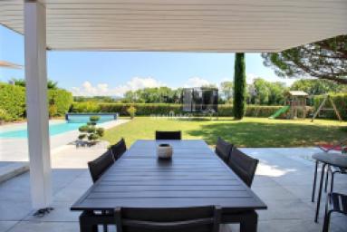 Einfamilienhaus zu verkaufen in Chens-sur-Léman, 8 Zimmer, 200 m2