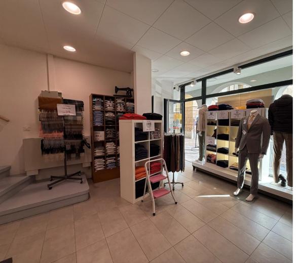 In vendita Bellinzona Commercio / negozio Svizzera - collaborazione con il portale immobiliare Smart-Propylaia
