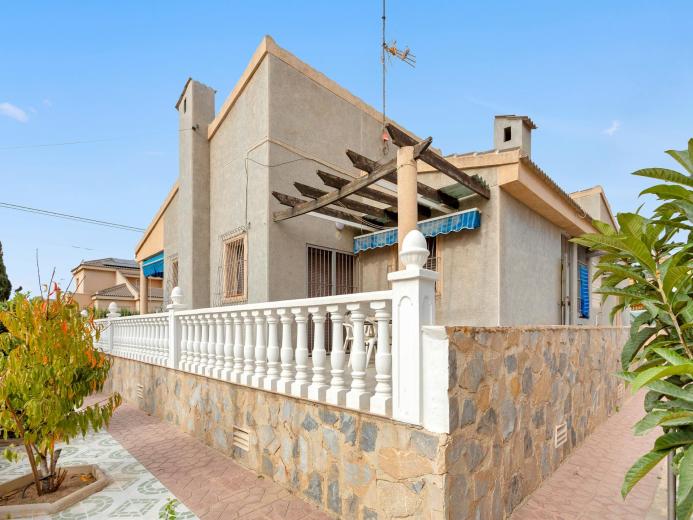 Haus zu verkaufen in Torrevieja - Einfamilienhaus zu verkaufen in Torrevieja, 5 Zimmer, 140 m2 - Smart Propylaia (3)