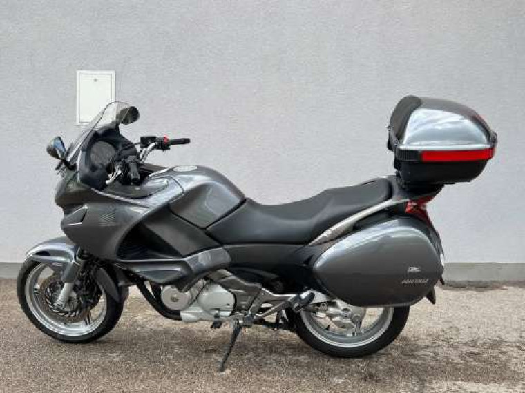 Honda Deauville NT700 for sale (5)