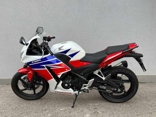 Honda CBR 300R in vendita - HONDA CBR 300 RA, tricolore - Smart Propylaia (6)