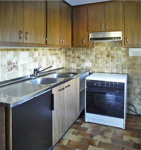 Commerce/industrie à vendre à La Côte-aux-Fées - Une petite maison indépendante avec cet immeuble de 4 appartements, studio, disponible, 2 garages - Smart Propylaia (12)