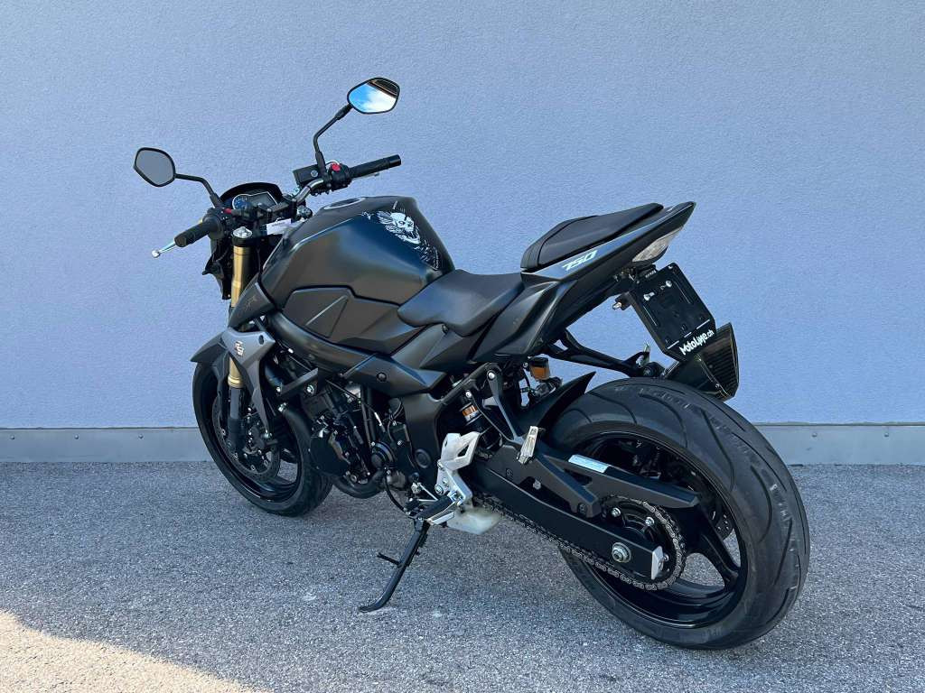Suzuki GSR 750 zu verkaufen - SUZUKI GSR 750 A - Smart Propylaia (3)