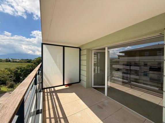 Apartment for sale in Saint-Julien-en-Genevois
