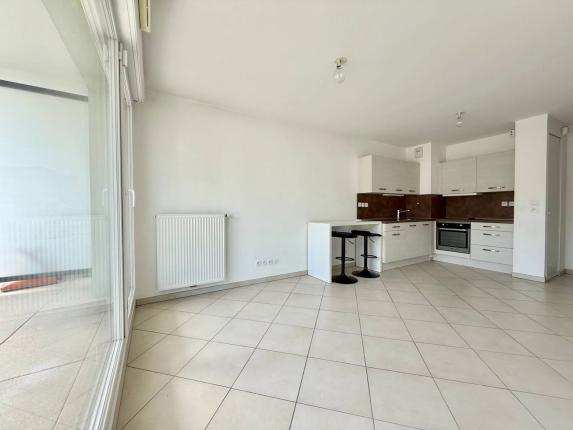Apartment for sale in Saint-Julien-en-Genevois (2)