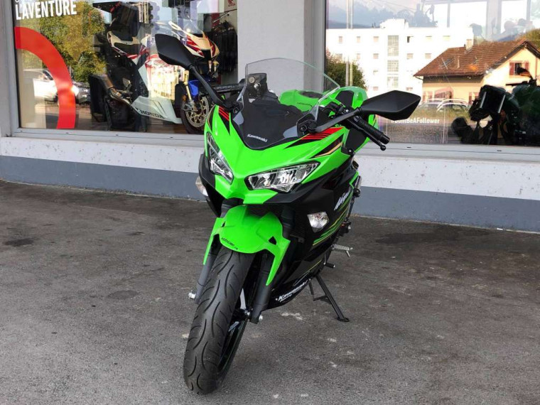 Kawasaki Ninja 400 in vendita (2)