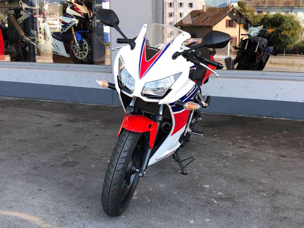Honda CBR 300R in vendita - Smart Propylaia (2)