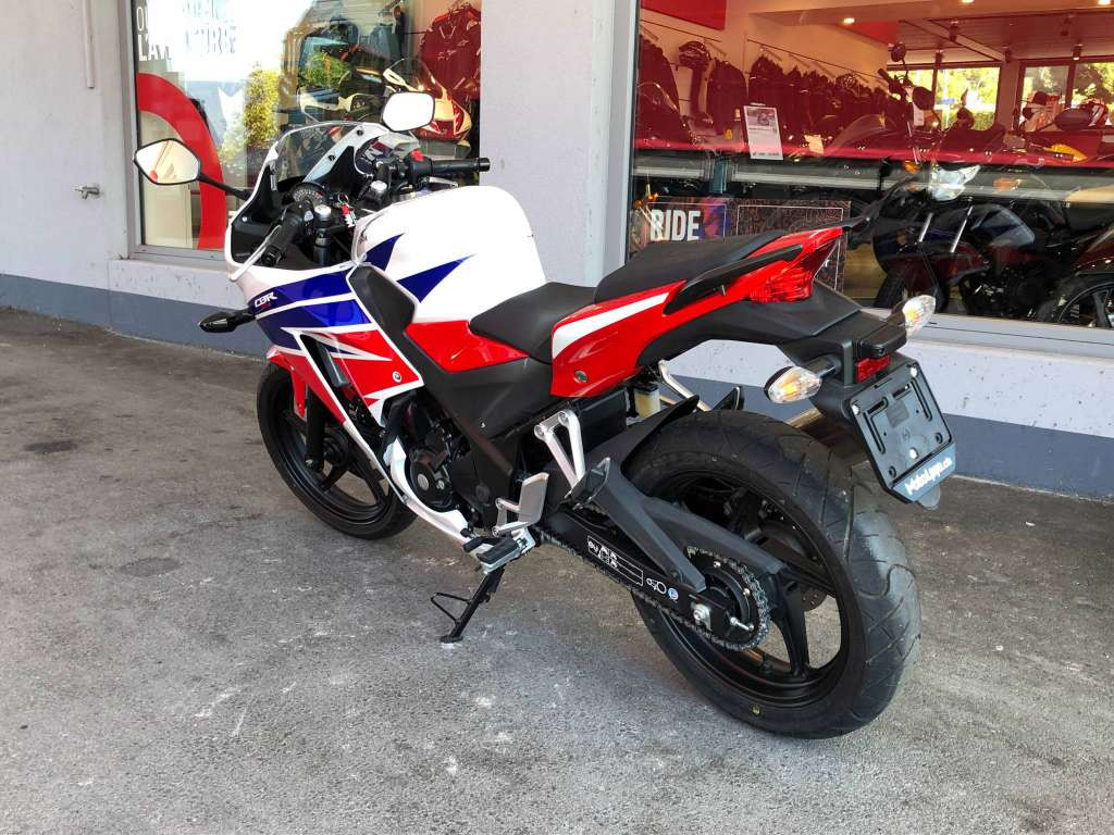 Honda CBR 300R in vendita - HONDA CBR 300 RA - Smart Propylaia (6)