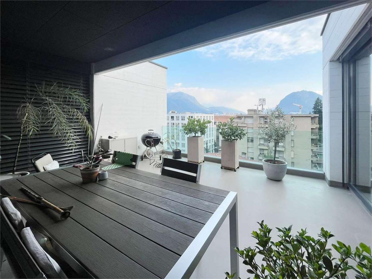 A vendre   Suisse - partenariat avec Smart-Propylaia Portail Immobilier