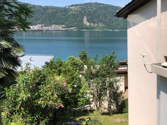 Haus zu verkaufen in Bissone (2)