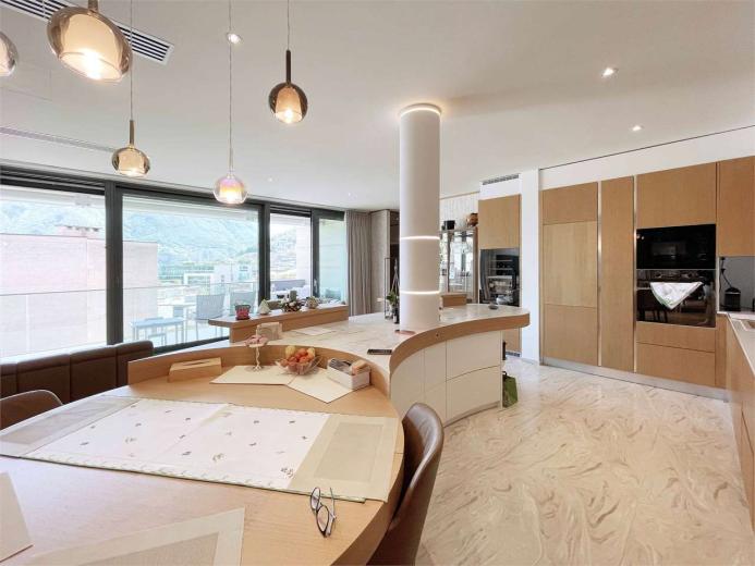 Appartamento in vendita a Lugano - Splendido appartamento vista lago in centro città - Smart Propylaia (3)