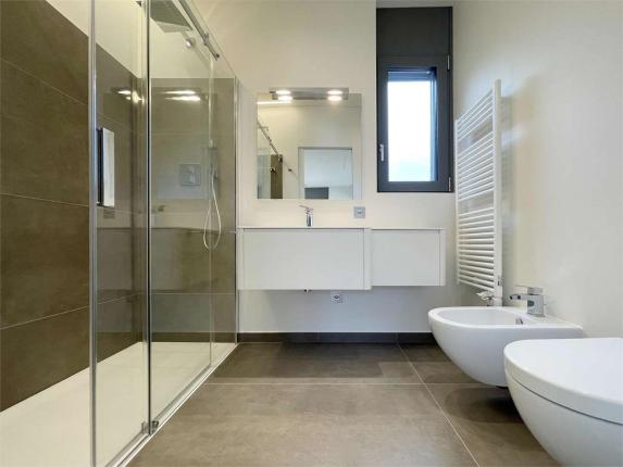 Appartement à vendre à Comano (7)