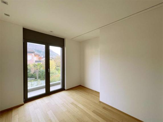 Appartement à vendre à Comano (14)