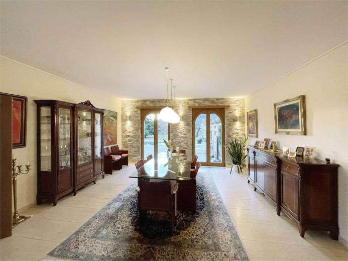 Casa in vendita a Neggio - Villa dominante vista lago nel verde - Smart Propylaia (9)