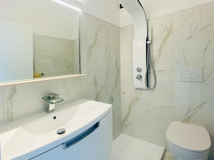 Appartement à vendre à Lavena Ponte Tresa - Appartement à vendre à Lavena Ponte Tresa, 5 pièces, 120 m2 - Smart Propylaia (12)