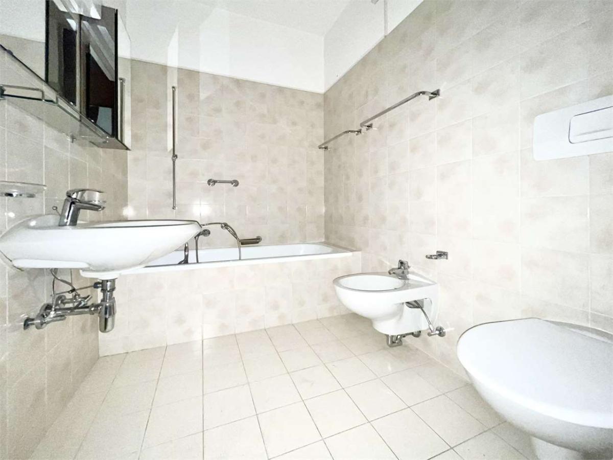 To rent   Switzerland - in partnership with the real estate portal Smart-Propylaia