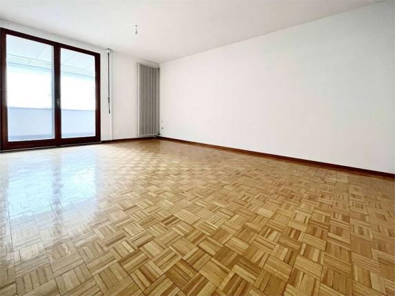 Wohnung zu vermieten in Chiasso (7)