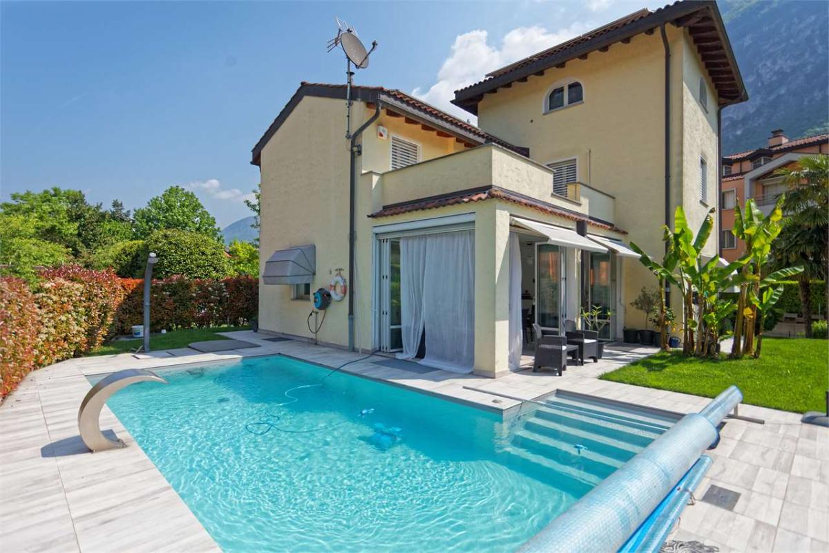 In vendita   Svizzera - collaborazione con il portale immobiliare Smart-Propylaia