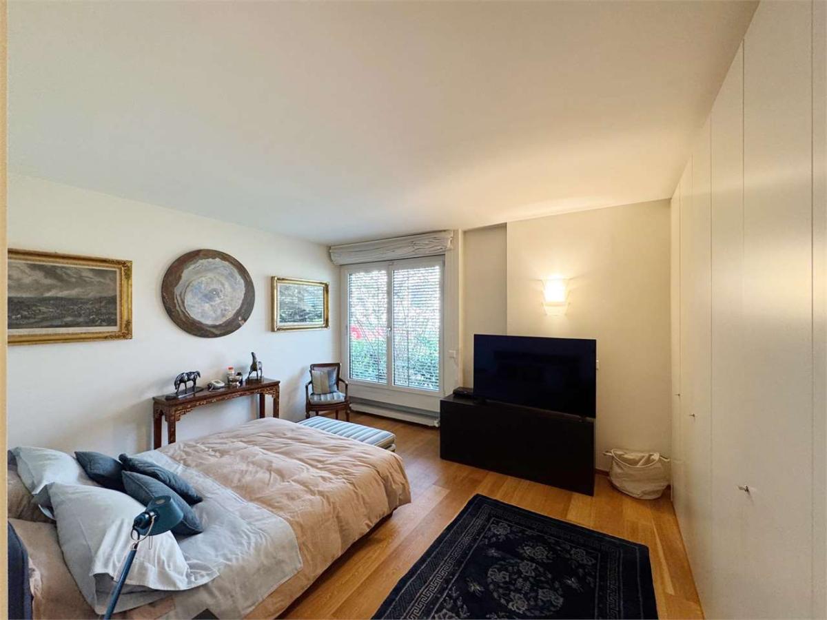 For sale   Switzerland - in partnership with the real estate portal Smart-Propylaia