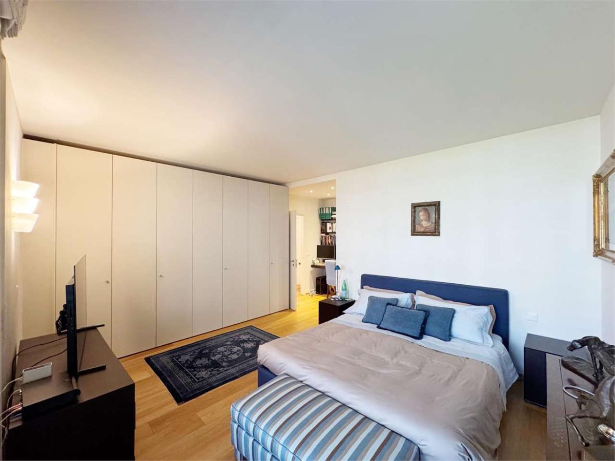 For sale   Switzerland - in partnership with the real estate portal Smart-Propylaia