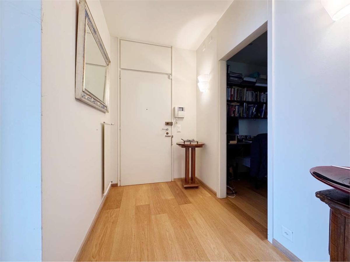 For sale   Switzerland - in partnership with the real estate portal Smart-Propylaia