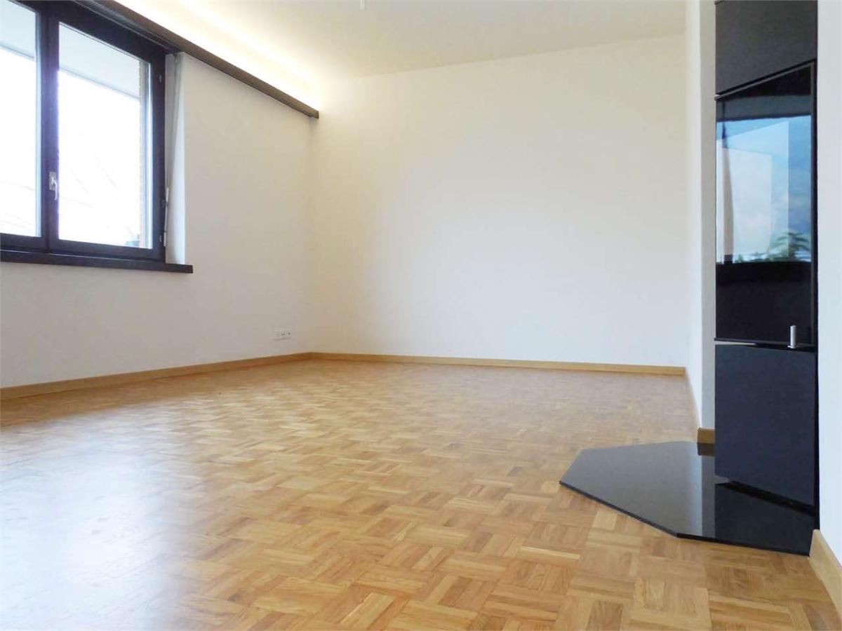In vendita   Svizzera - 
cChic-immoHub Il vostro portale immobiliare