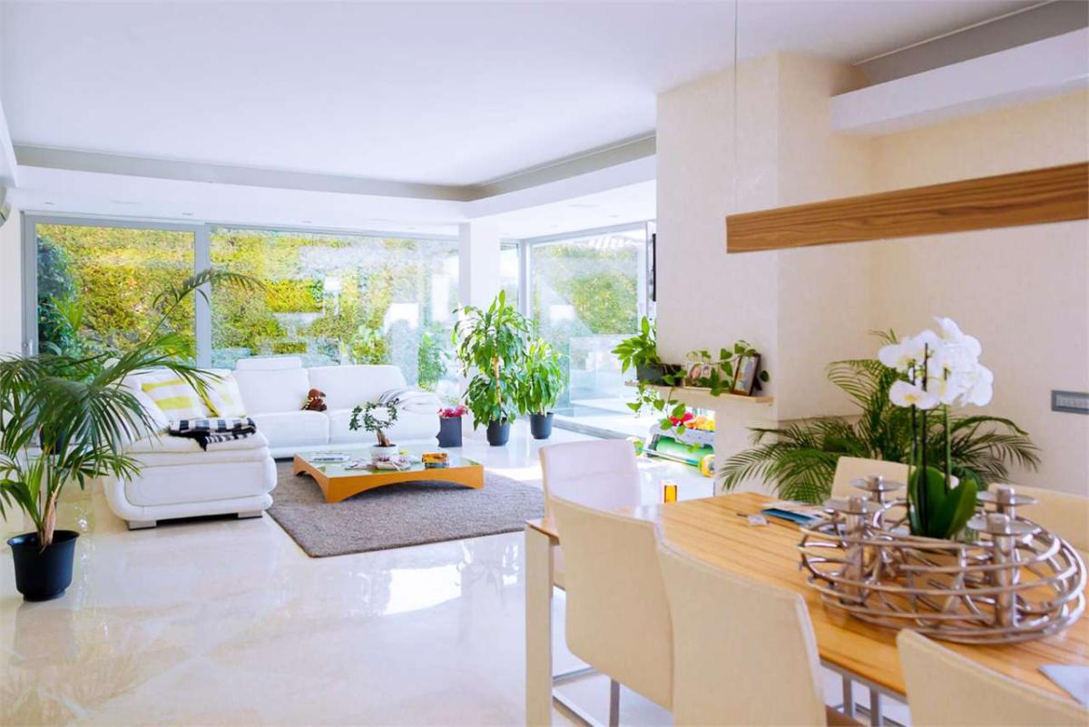 To rent   Switzerland - in partnership with the real estate portal Smart-Propylaia