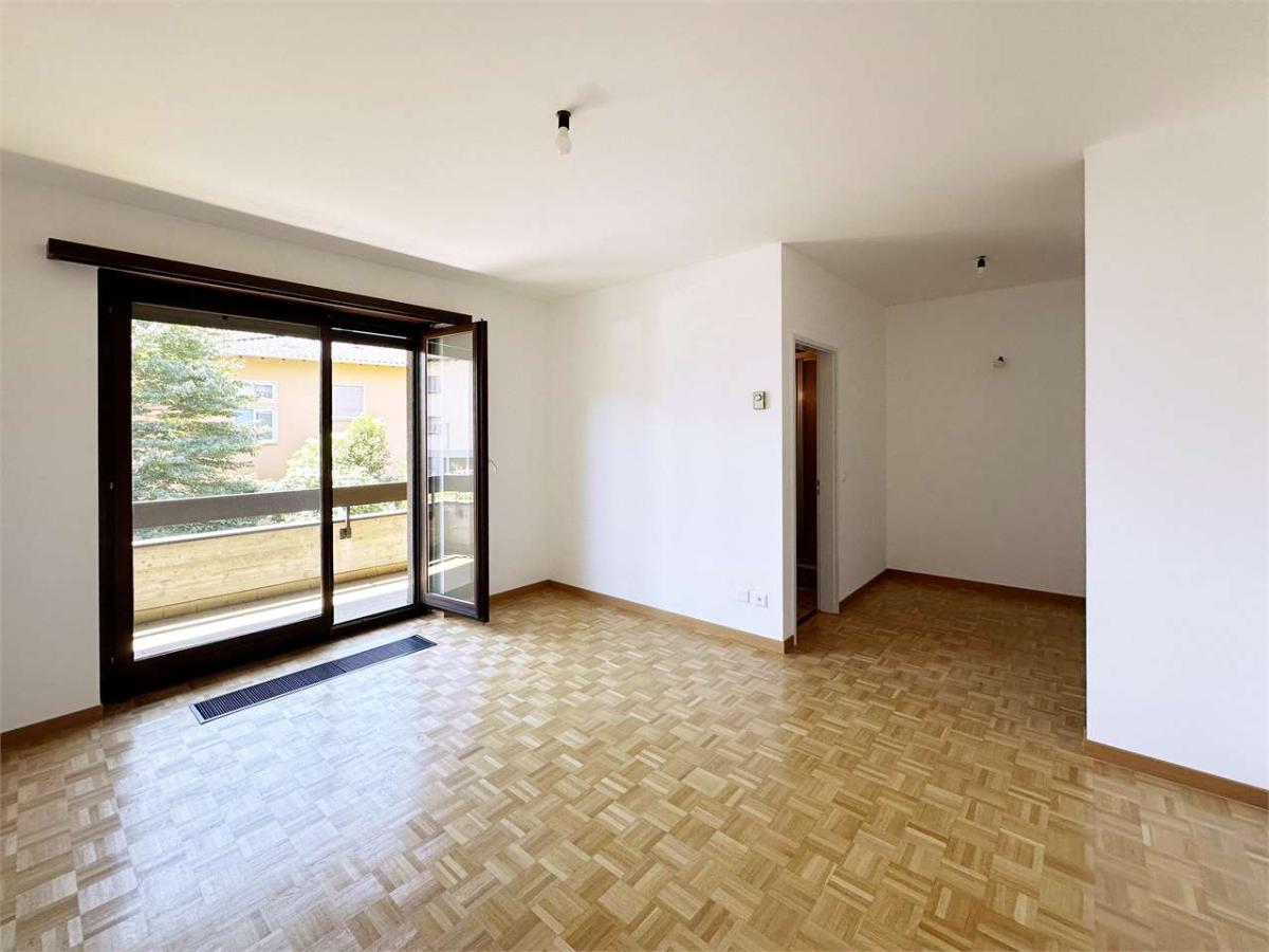 In vendita   Svizzera - 
cChic-immoHub Il vostro portale immobiliare