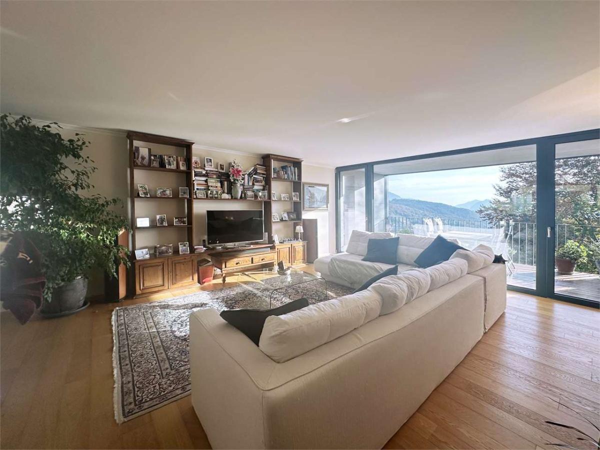 A vendre   Suisse - partenariat avec Smart-Propylaia Portail Immobilier