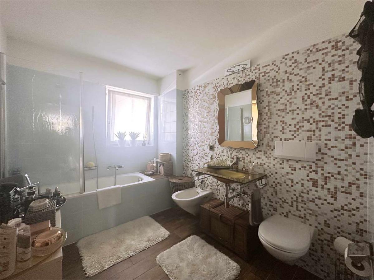 To rent   Switzerland - in partnership with the real estate portal Smart-Propylaia