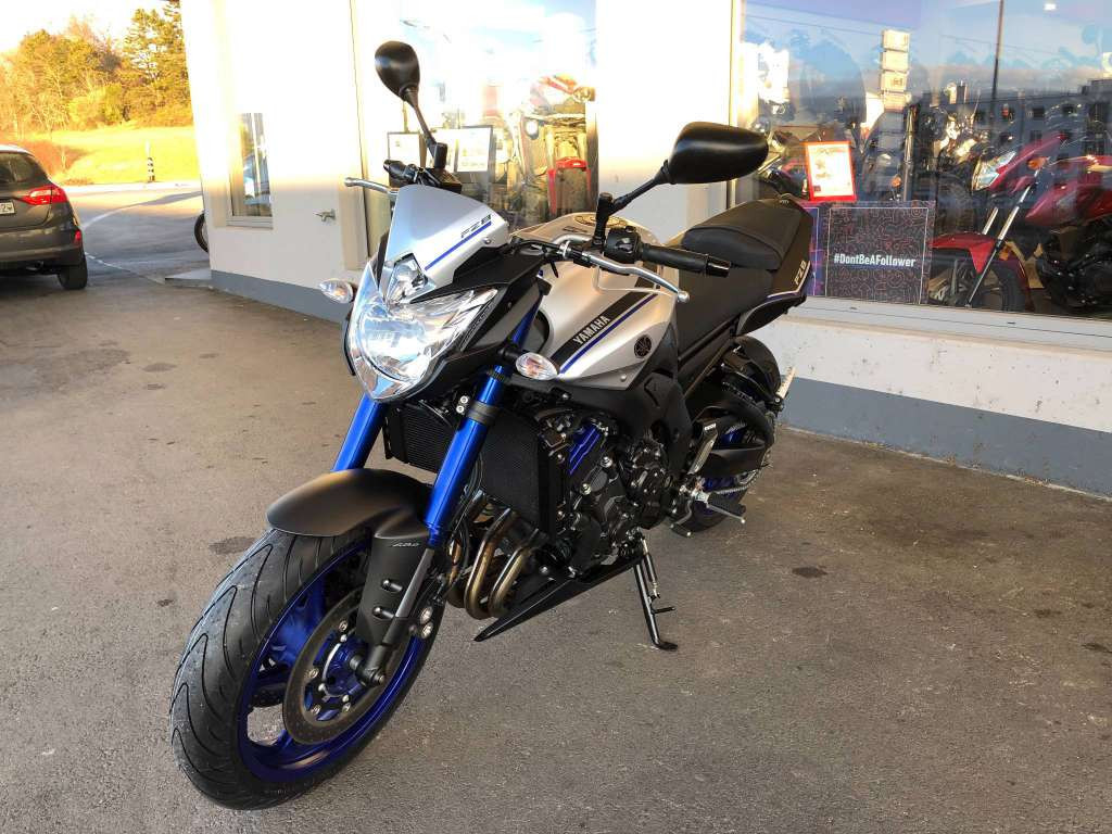 Yamaha Fazer FZ8 zu verkaufen - YAMAHA FZ 8 NA - Smart Propylaia (6)