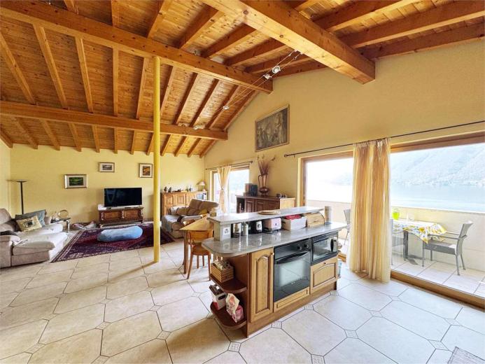 Haus zu verkaufen in Bissone - Villa zu verkaufen in Bissone, 5 Zimmer, 164 m2 - Smart Propylaia (3)