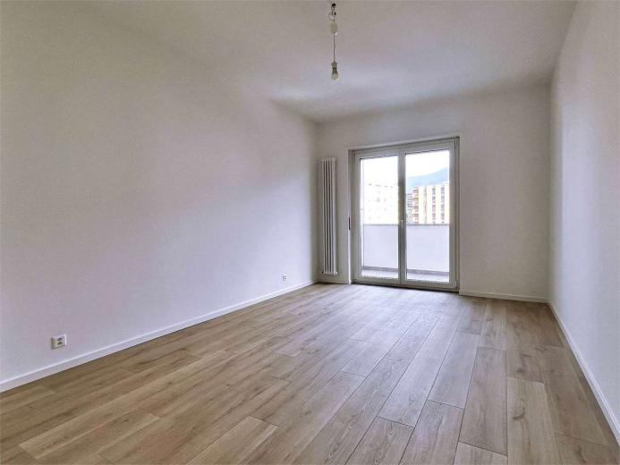 Wohnung zu verkaufen in Chiasso - Wohnung zu verkaufen in Chiasso, 4 Zimmer, 100 m2 - Smart Propylaia (9)