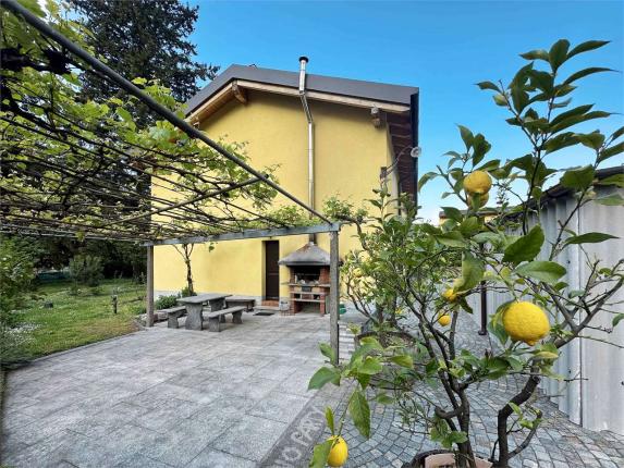 Haus zu verkaufen in Maroggia (2)