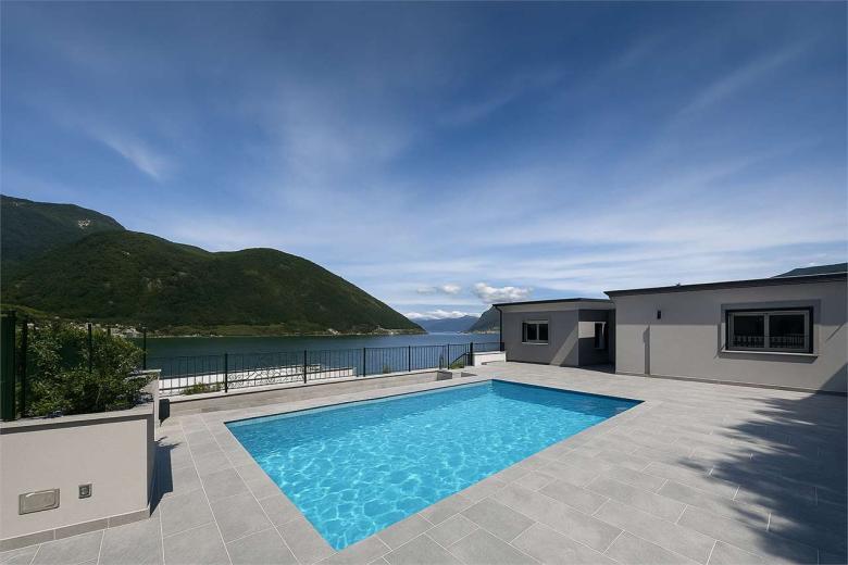 A louer Villa Capolago Suisse - partenariat avec Smart-Propylaia Portail Immobilier