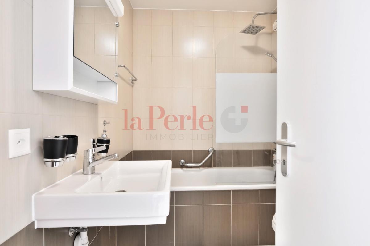 A vendre   Suisse - partenariat avec Smart-Propylaia Portail Immobilier