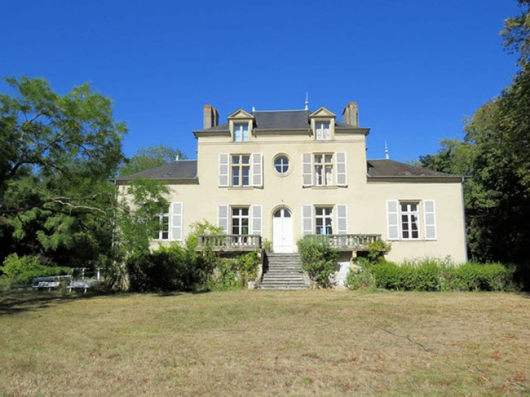 House for sale in Saint-Pierre-le-Moûtier