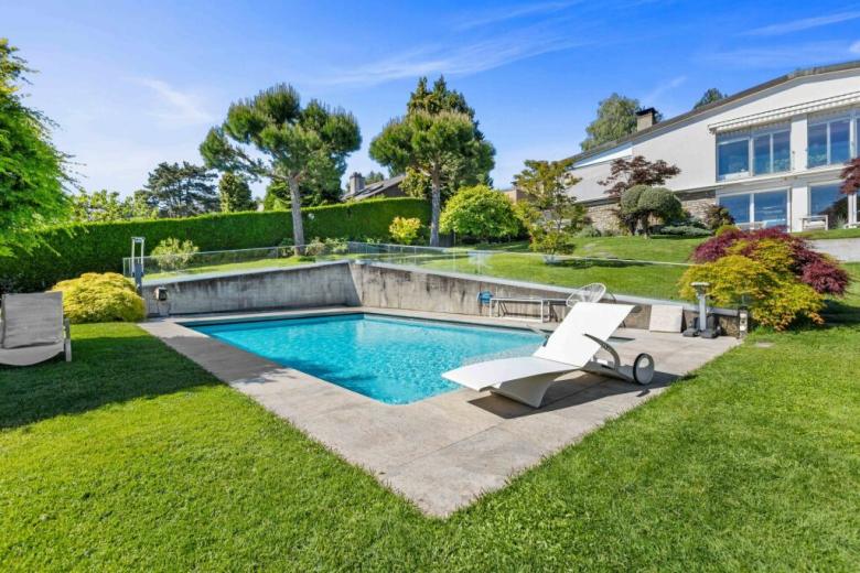 Appartement à vendre à La Croix - Magnifique appartement de 5,5 pièces avec jardin et piscine privée. - Smart Propylaia (48)