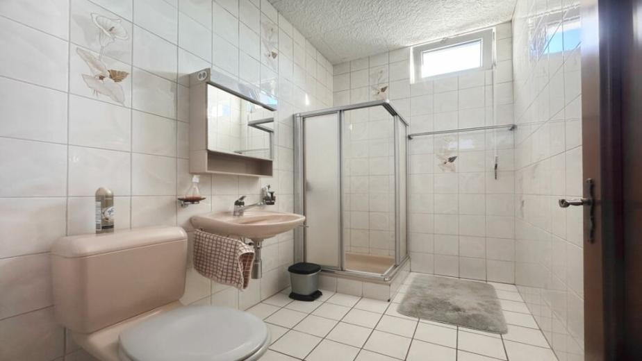 Place de parc à vendre à Collombey - Halles artisanales, déjà louées, et un appartement de 5,5 pièces. - Smart Propylaia (27)