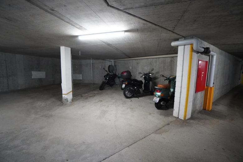 Posteggio in affitto a Speicherschwendi - Posto auto esterno per moto (coperto e non) in affitto a Speicherschwendi - Smart Propylaia (3)