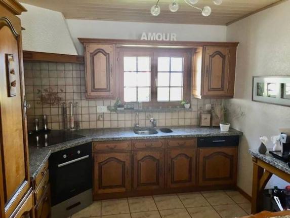 Casa in vendita a Chézard-St-Martin (8)