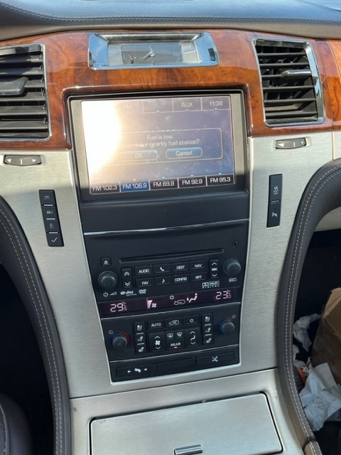 Cadillac Escalade platinum edition in vendita - CADILLAC Escalade 6.2 Platinum Edition (SUV/tout-terrain) - Smart Propylaia (9)